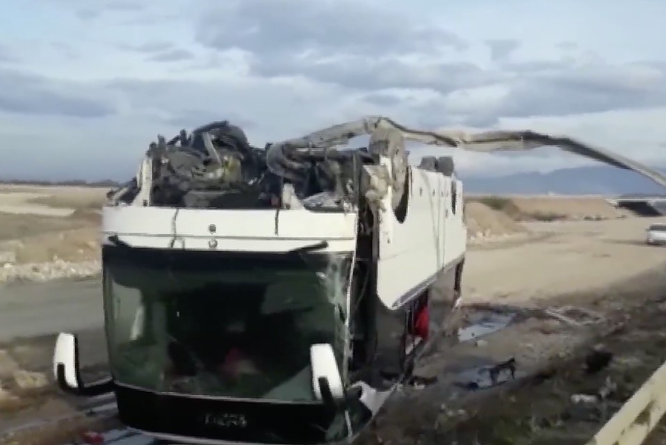 В Турции в результате ДТП с автобусом один человек погиб и 36 пострадали.