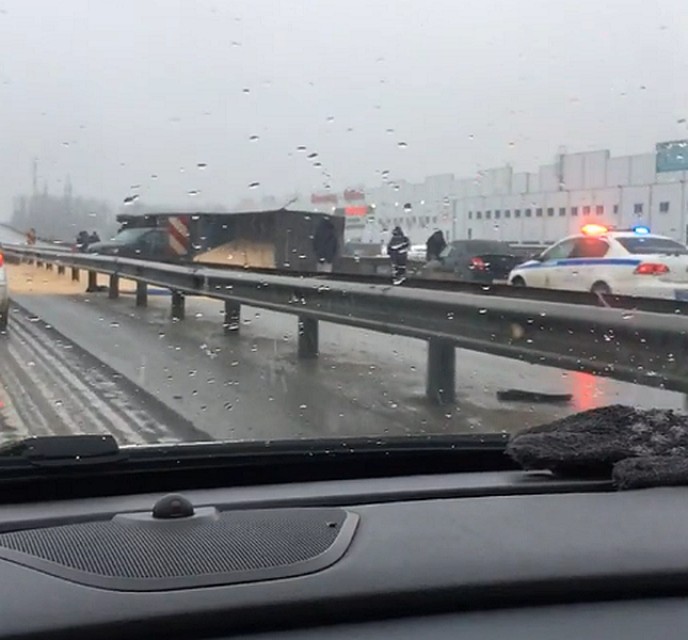 В Краснодаре произошло ДТП с участием 4 автомобилей