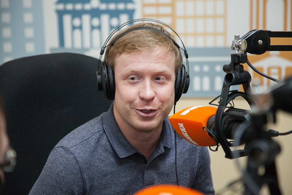 Антон Богданов, несмотря на образ Антохи из "Реальных пацанов", играет в театре только драматические роли