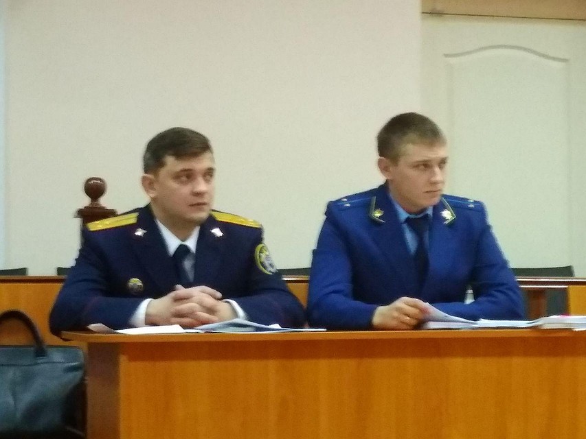 Следствие просит взять под стражу подозреваемых в превышении полномочий сотрудников полиции