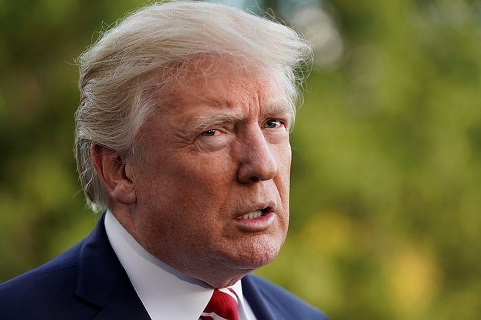 Президент США Дональд Трамп отменил рождественский приём для СМИ в Белом доме