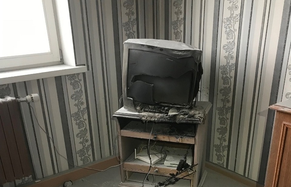 Что же стало причиной пожара, сейчас устанавливается. Фото: МЧС РБ