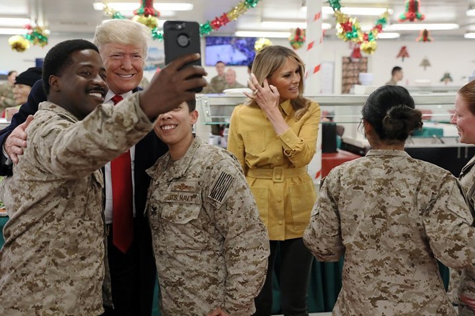 Президент США Дональд Трамп на встрече с американскими военными в Ираке