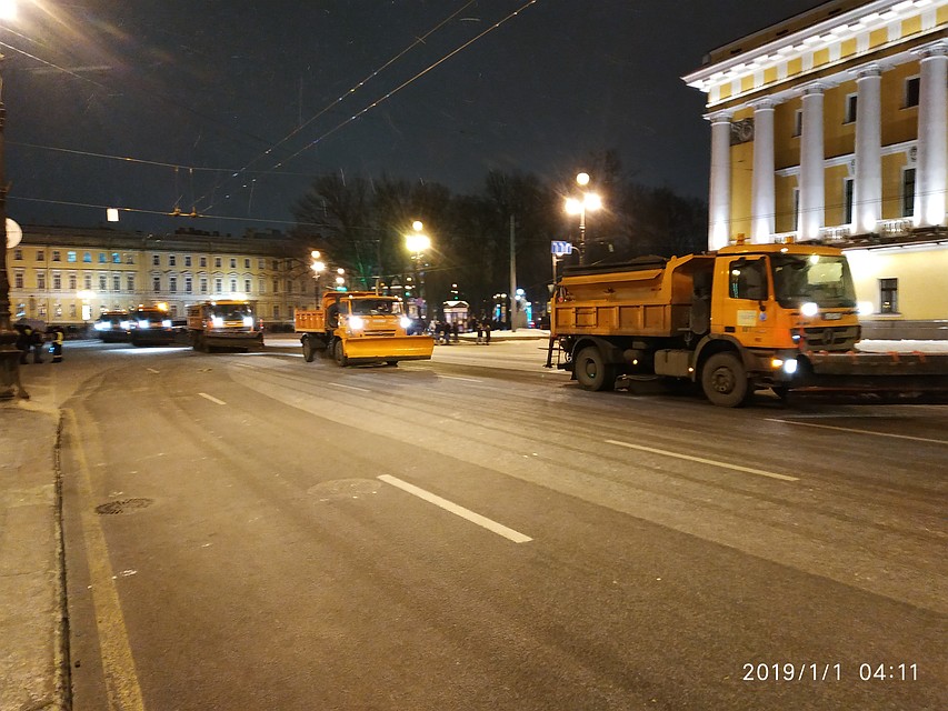 К семи утра город был убран Фото: комитет по благоустройству