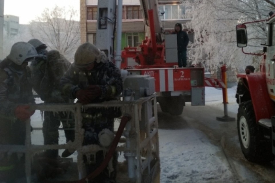 Стали известны подробности пожара в многоэтажном доме в Барнауле