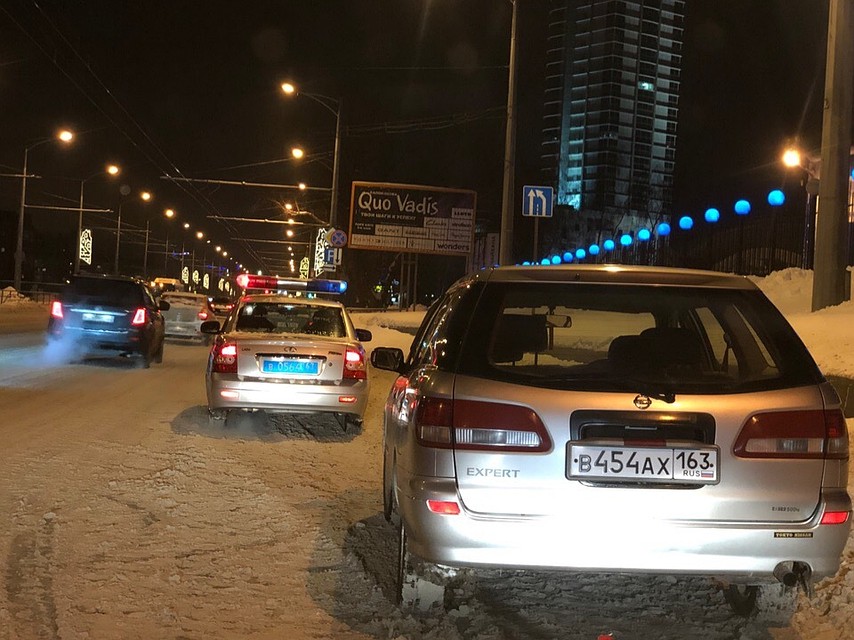 Нарушителя остановили сразу несколько полицейских машин