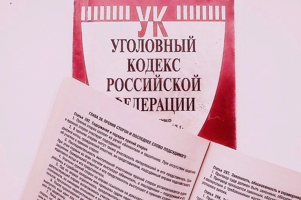 Вор пробрался в дом пенсионера и вынес оттуда ковер и ресивер