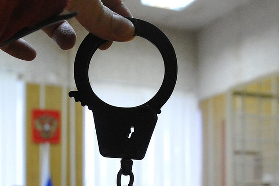 За кражу кроссовок житель Ленинска-Кузнецкого пойдет под суд.
