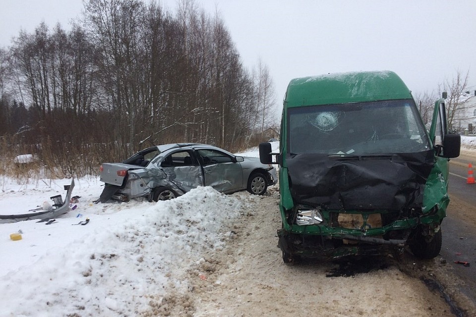 Водитель легкового авто не справился с управлением и вылетел на встречку. Фото: ГАИ Витебск.