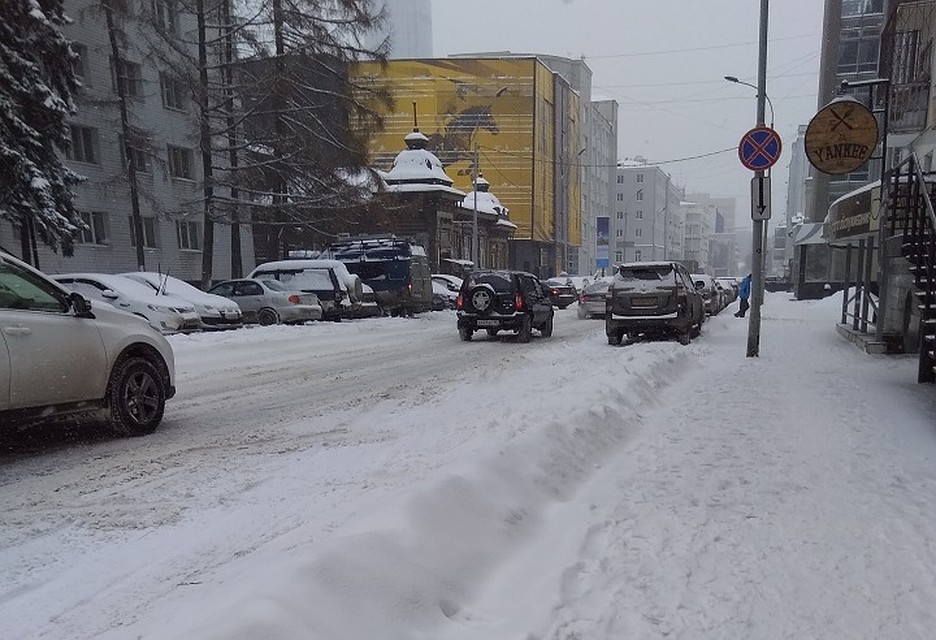 Горожане остались недовольны уборкой снега в городе. Фото: Лев Истомин