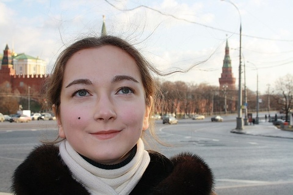 Любовь Калугина пожаловалась, что из-за внезапно свалившейся на нее известности нигде не может найти работу.
