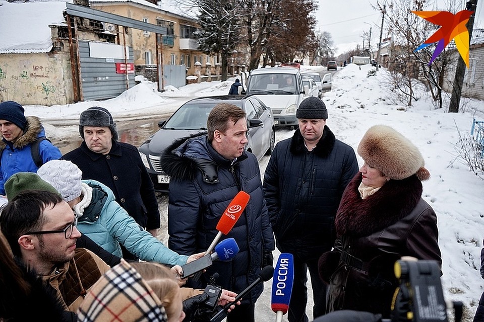 Глава администрации ответил на вопросы орловцев о новой системе обращения с отходами