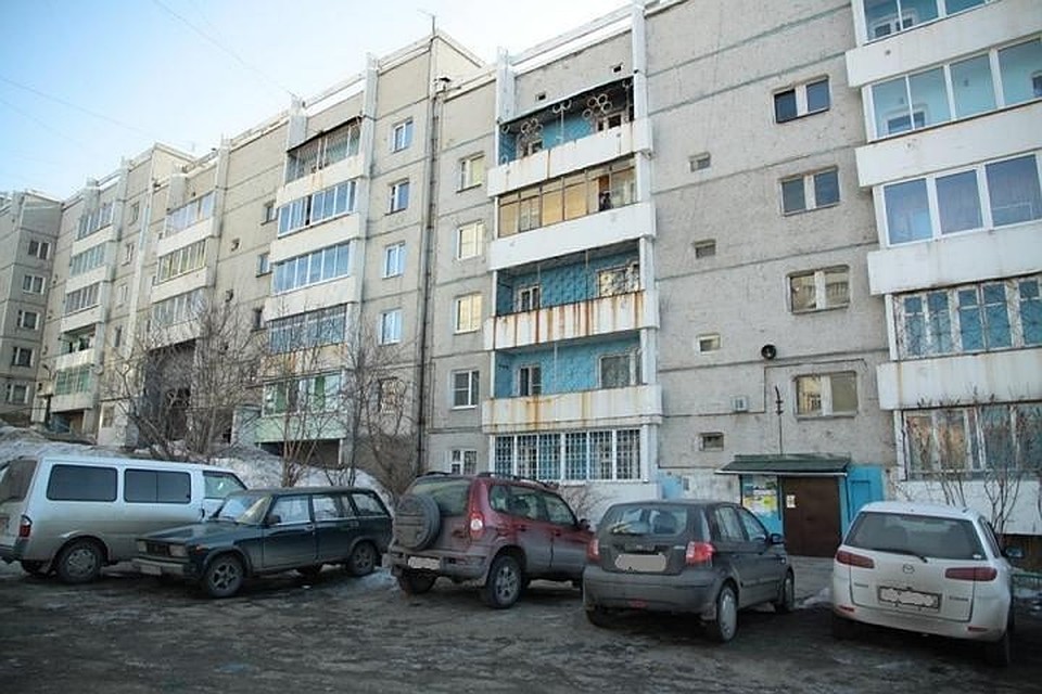 Иркутянка прописала в своей квартире 66 человек.