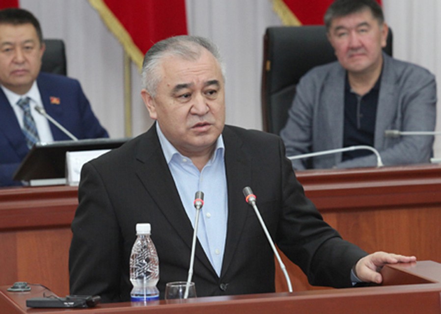 Омурбек Текебаев был депутатом несколько созывов подряд, баллотировался на пост президента. В 2017 году его обвинили в коррупции (фото архивное)