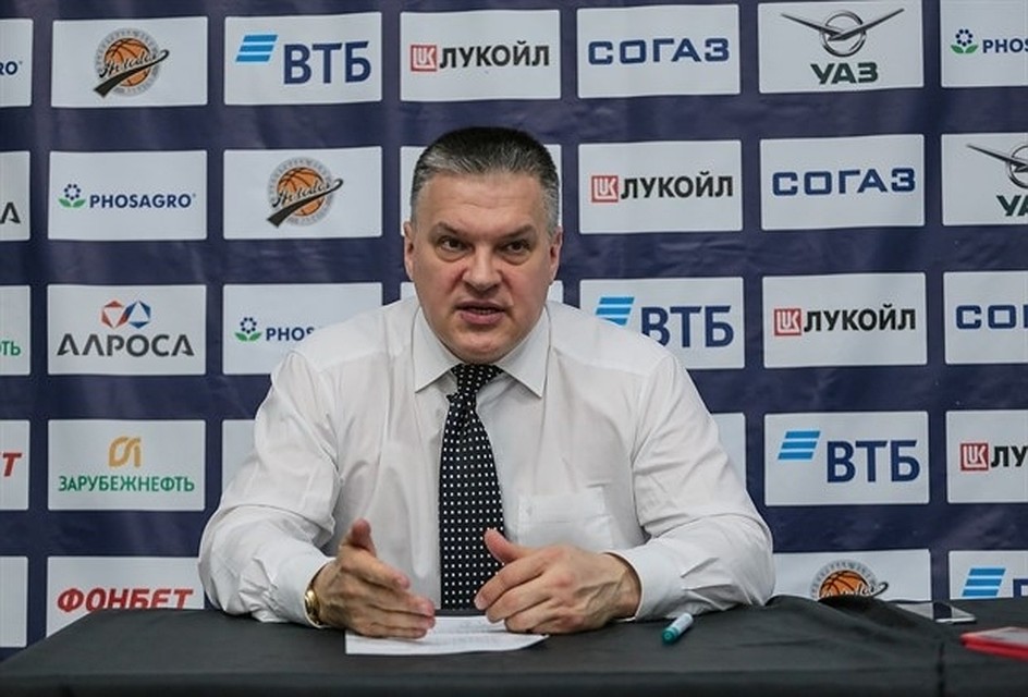 Евгений Пашутин