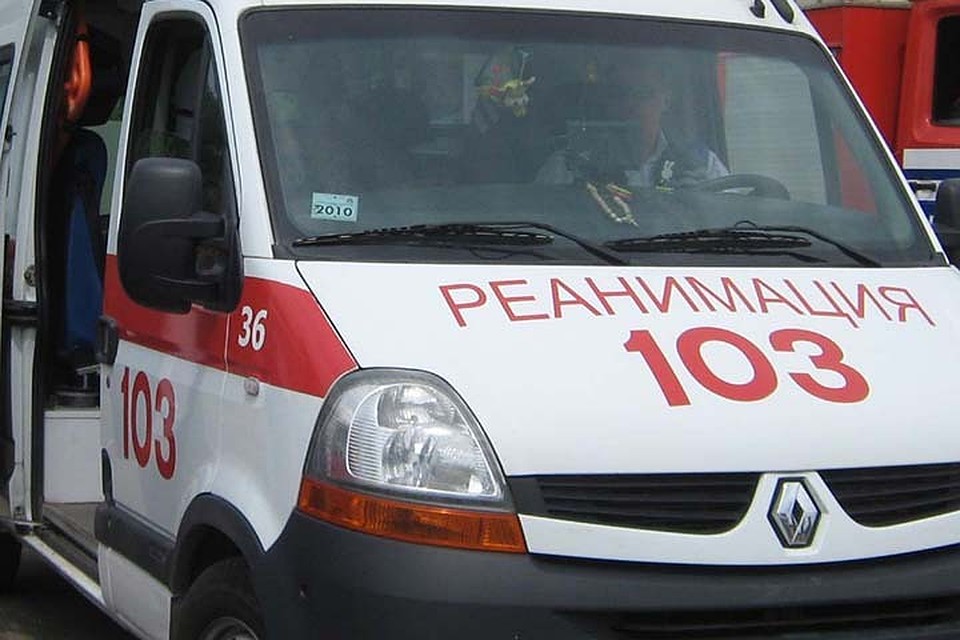 Мужчина погиб, когда ремонтировал свое авто.