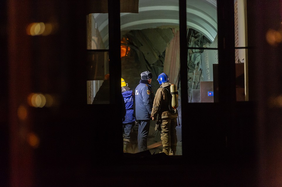 В сумме обрушилась почти тысяча квадратных метров коридоров, лестниц и студенческих аудиторий