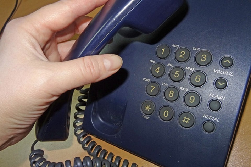Телефоны для звонков: 8(843)236-61-24, 8(843)236-61-26 и 8(843)236-61-49.