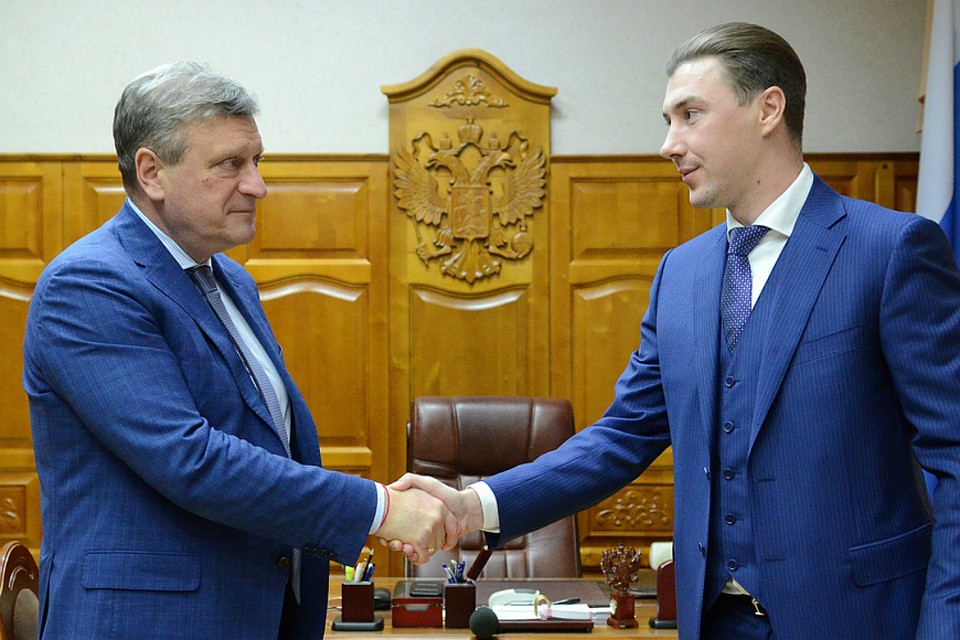 Владислав Кадыров начинал работу в правительстве на посту министра экономического развития и поддержки предпринимательства. Фото: пресс-служба правительства Кировской области