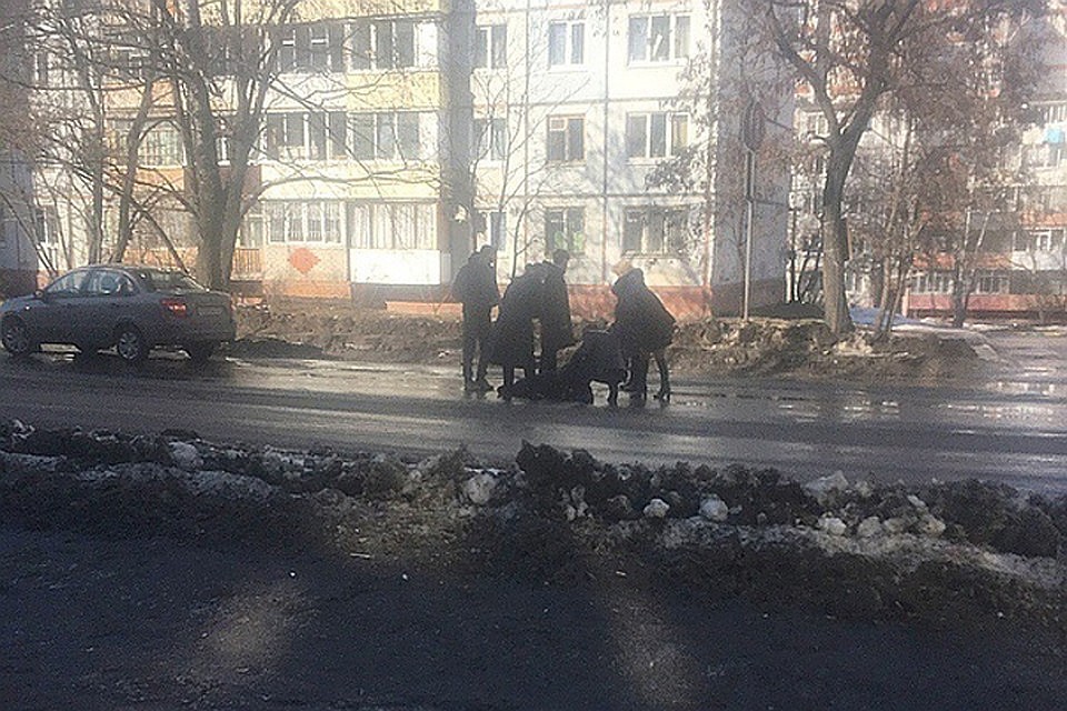 Ребенка с переломом руки госпитализировали. Фото: vk.com, группа "ЧП и ДТП Брянска".