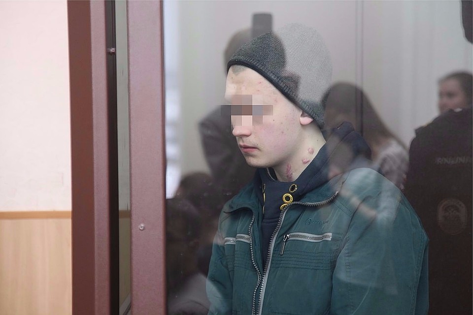 Алексей Б. не скрывал лицо под маской, как его сообщник.