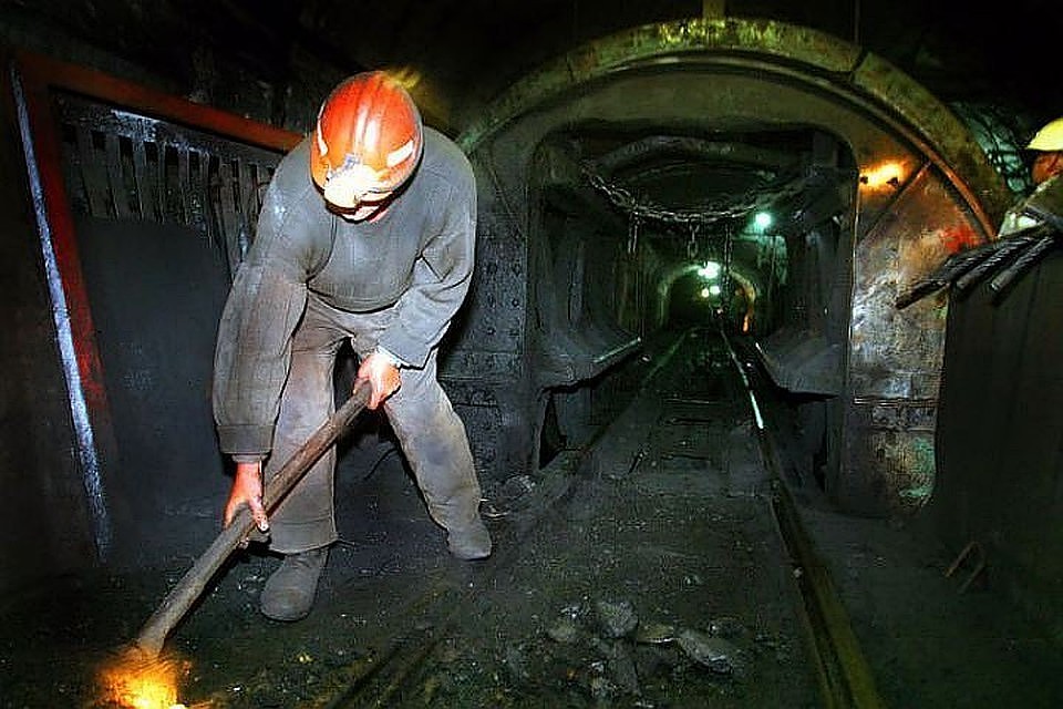 Горноспасатели не смогли спасти оказавшегося под завалами 39-летнего горняка