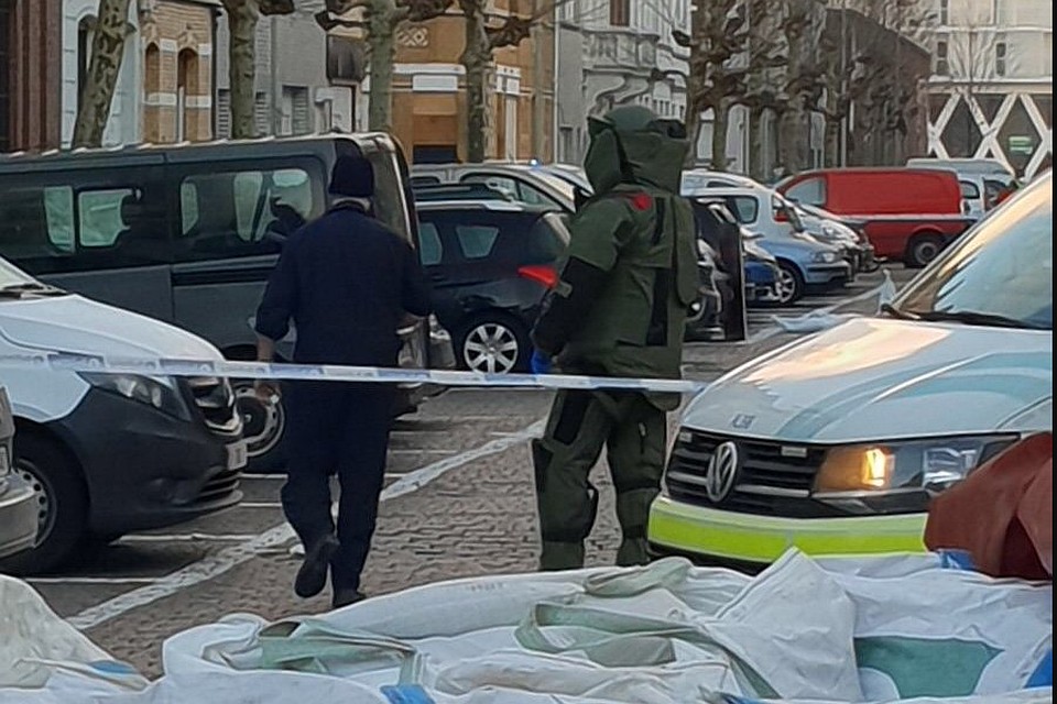 В Бельгии проверяют сообщения о подготовке нападения на один из вокзалов Антверпена. Фото из Твиттера полиции Антверпена