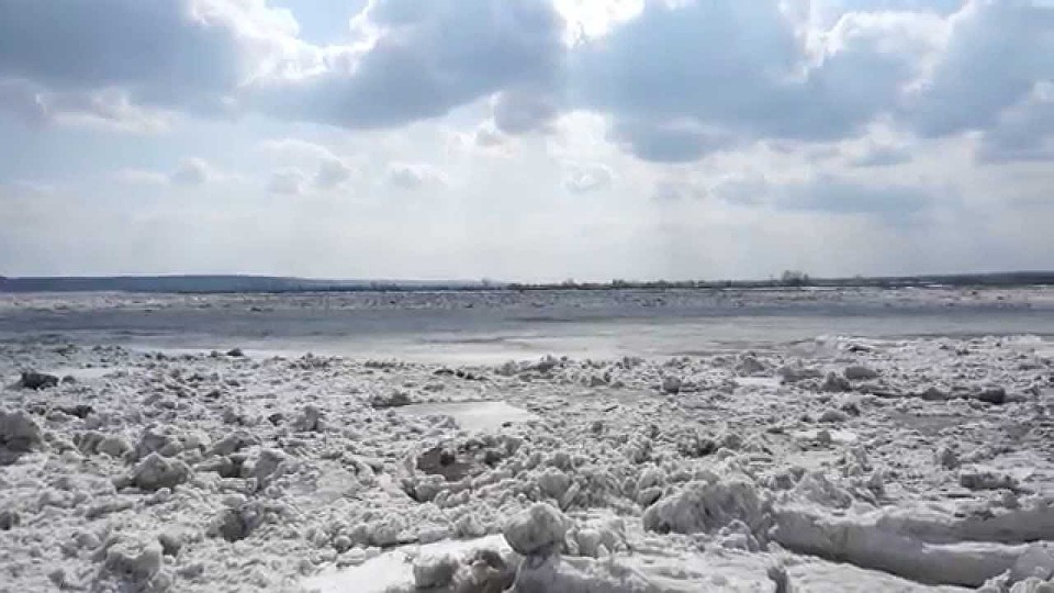 Во время ледохода томичей призывают быть предельно осторожными
