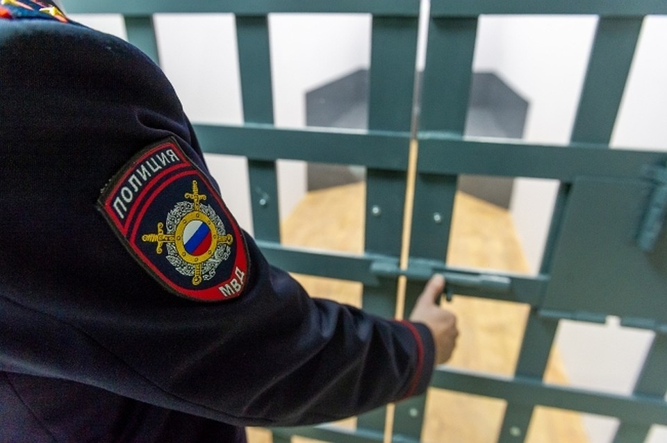Радиатор стащил ремонтник. Фото: Олег ЗОЛОТО