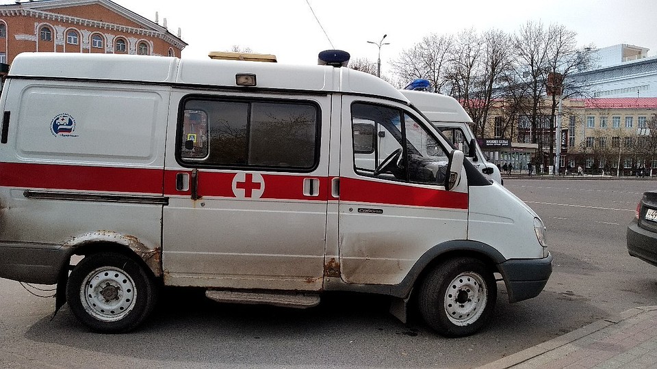 Пострадавшего с ранениями доставили в Областную клиническую больницу