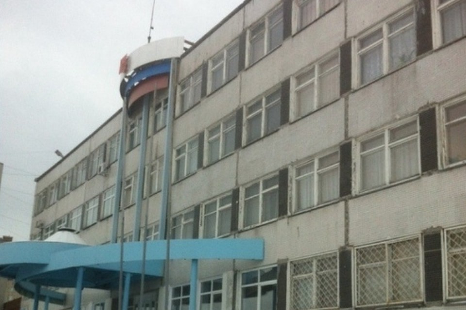 Здание администрации Новоильинского района Новокузнецка Фото: 2 ГИС