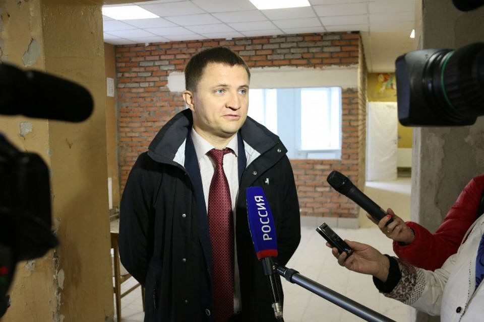 Дмитрий Панычев возглавлял Североморскую ЦРБ, а теперь встанет у руля всего министерства здравоохранения региона. Фото: www.hibiny.com