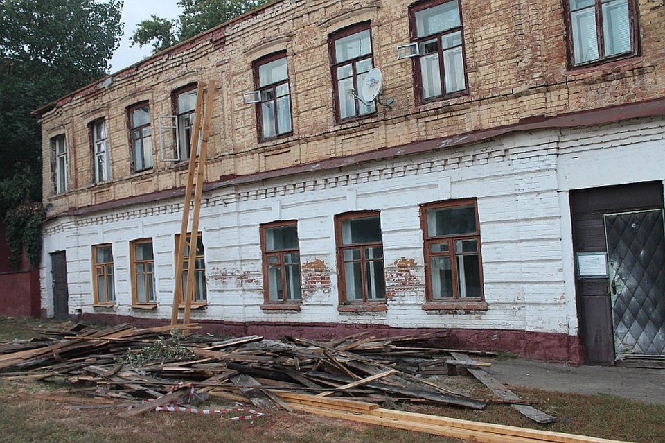 5 семей должны будут сами отремонтировать памятник регионального значения