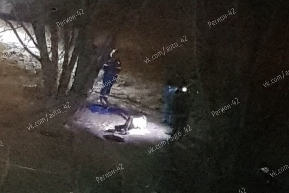 Труп женщины обнаружили в колодце в одном из Кемеровских дворов. ФОТО: vk.com, "Регион 42".