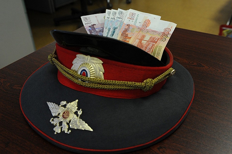 Следователи доказали как пять аварий, которые существовали только на бумагах, подписанных этим гаишником.