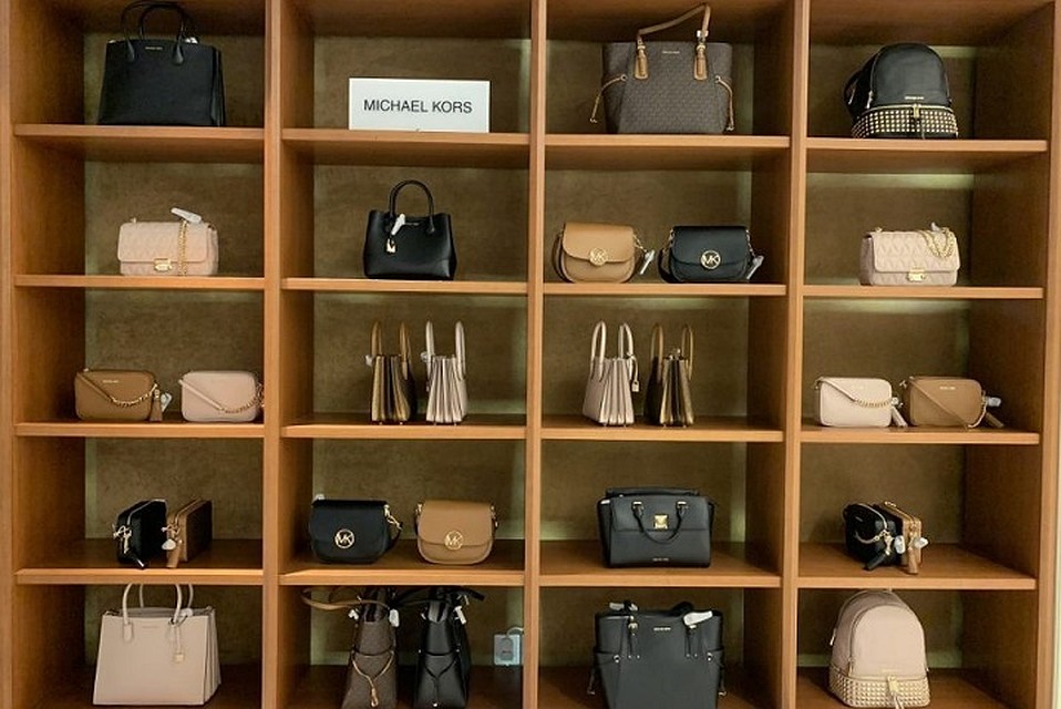 Найдете в Петербурге дешевле – заберете в Milano Fashion Centre бесплатно!* Фото: ТЦ milanofc
