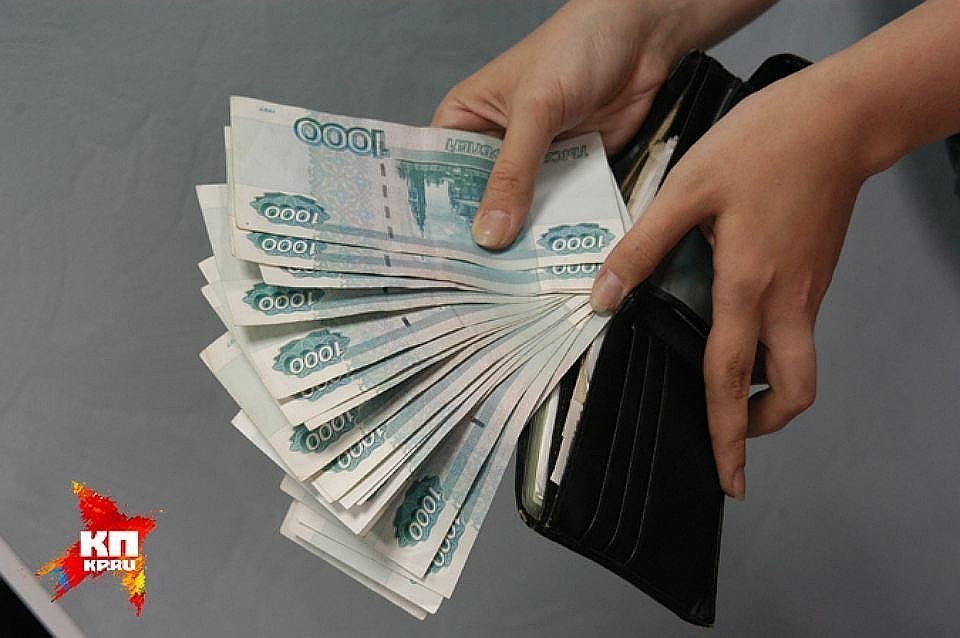 Для применения вычета при расчете земельного налога за 2018 год нужно обратиться с заявлением о предоставлении данной льготы в любую налоговую инспекцию.