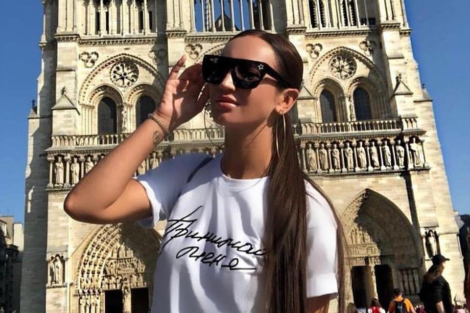 Ольга Бузова всю ночь не спала из-за пожара в парижском соборе.