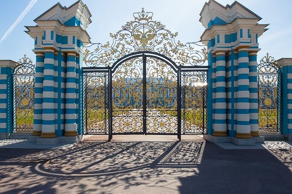 В Царском Селе отреставрировали главные ворота Екатерининского дворца. Фото: ГМЗ "Царское Село"