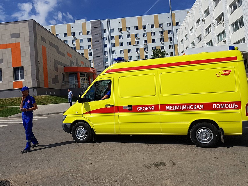В больницу №25 Сычева привезли чуть живого с многочисленными побоями.
