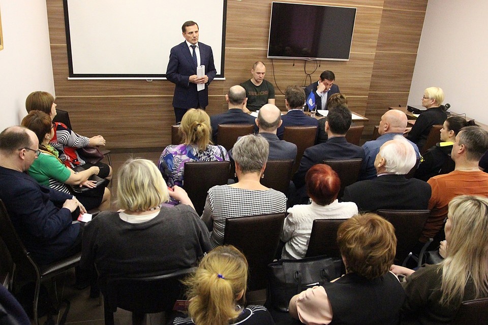 Александр Лихолат заметил, что это не только инициатива района, но и врио губернатора региона Андрея Чибиса.