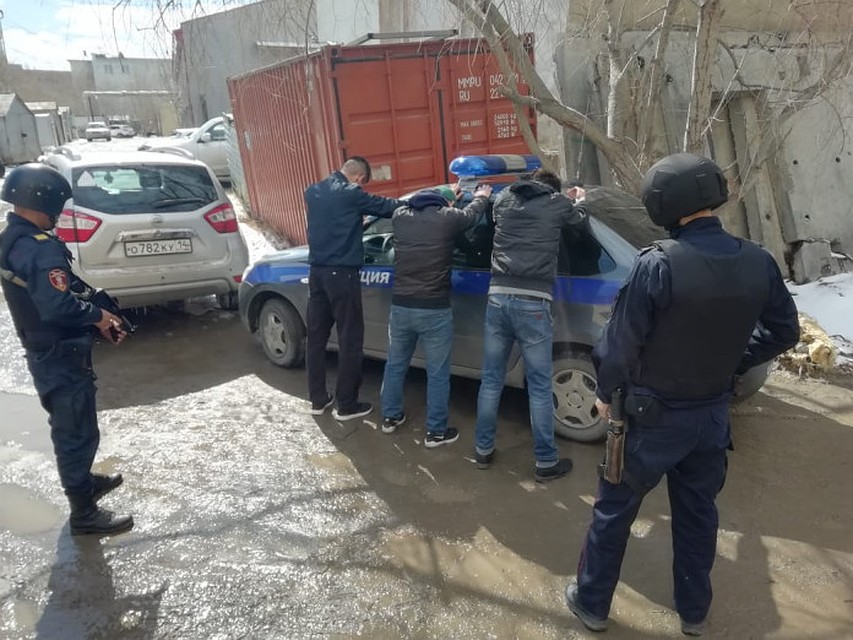 Грабителями оказались 24-26-летние уроженцы Намского и Чурапчинского районов.