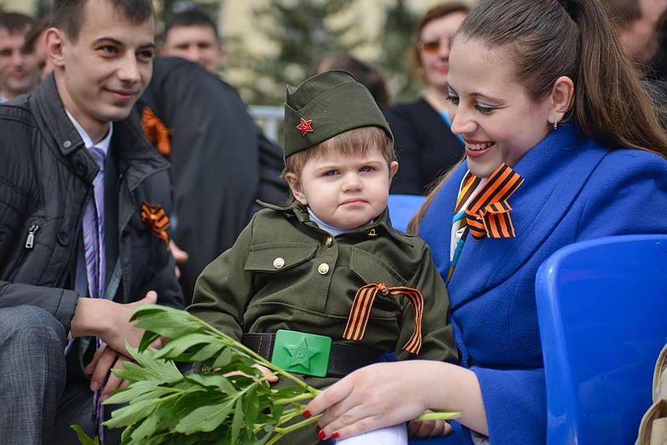 Огромную георгиевскую ленточку развернут в Павшинской Пойме