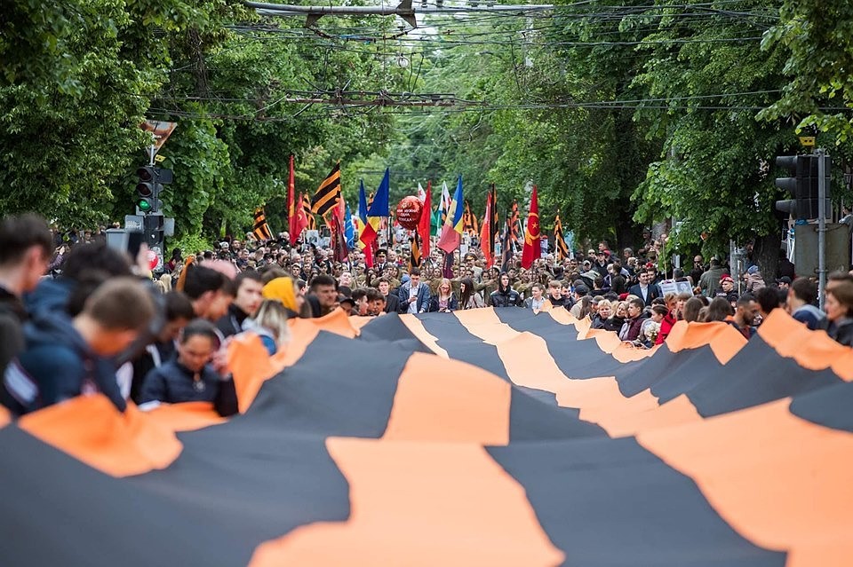 В Молдове широко отметили День Победы.