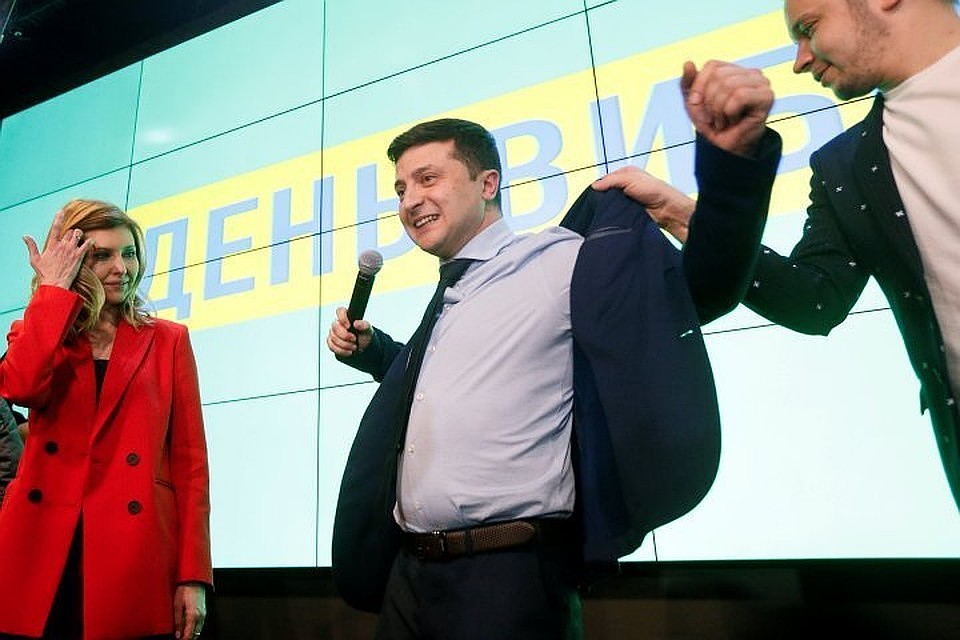"Мамуля, ты у меня красавица!": Зеленский опубликовал в соцсетях трогательное фото со своей матерью