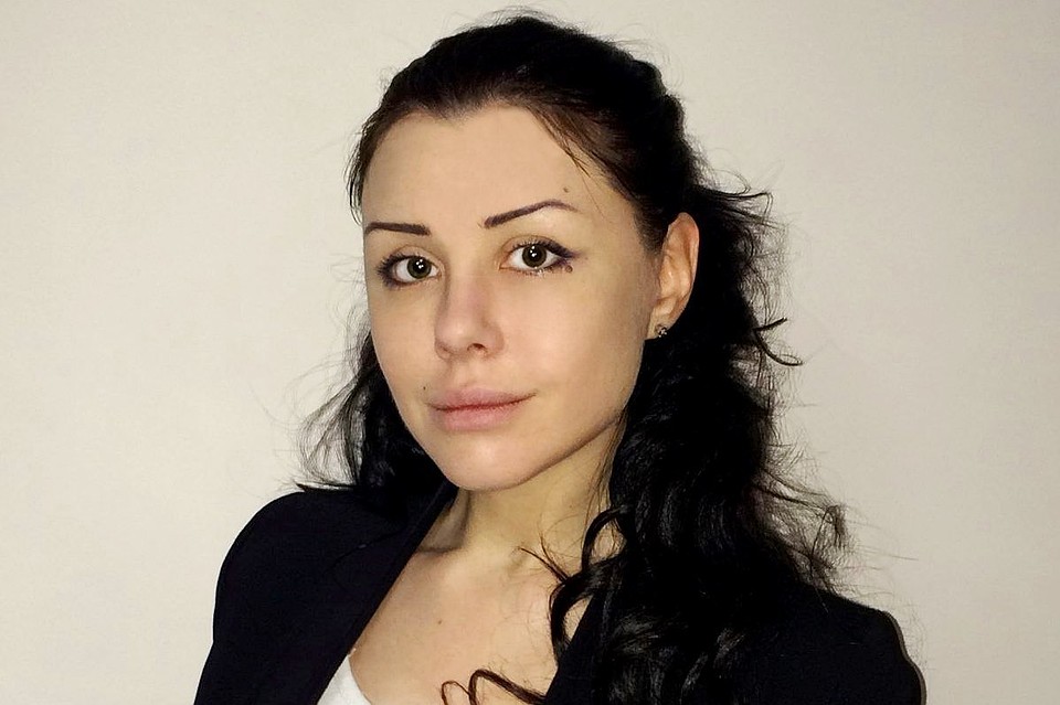 Алена Верди ищет себе нового адвоката.