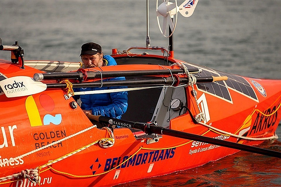 Федор Конюхов на весельной лодке. Фото: konyukhov.ru