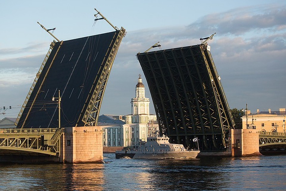 Середина и конец рабочей недели в Петербурге будут ясными.