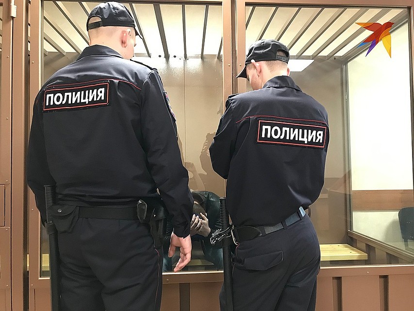 Суд отправил подозреваемого на два месяца в следственный изолятор.