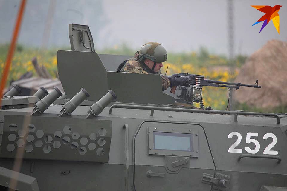9-ая Международная выставка вооружения и военной техники